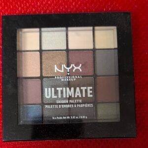 NYX Ultimate Shadow Palette - Bold Neutrals